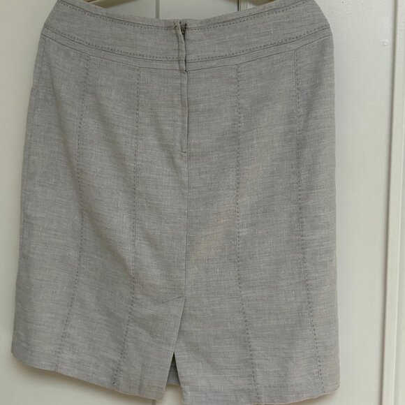 Le Chateau Beige Linen Skirt - Picture 2 of 5